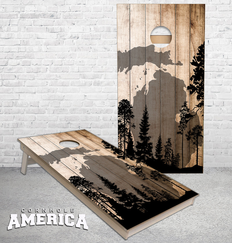 Michigan Rustic Woods cornhole boards